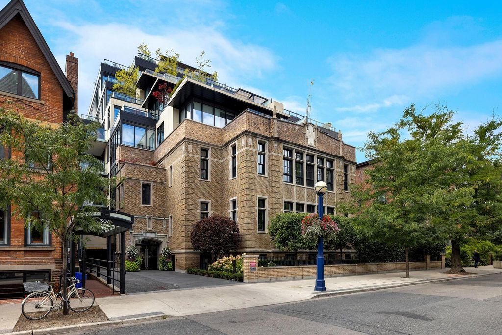 Toronto, カナダの 売却高級アパートメント 129389425