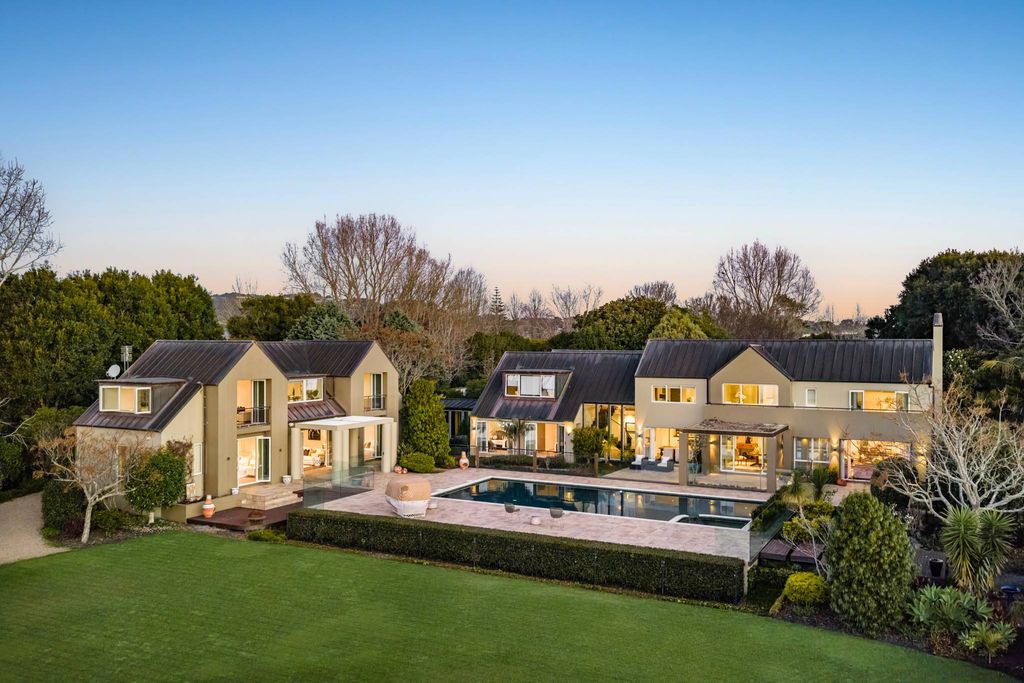 8 bedroom luxury House for sale in Auckland, New Zealand - 132913359 - LuxuryEstate.com