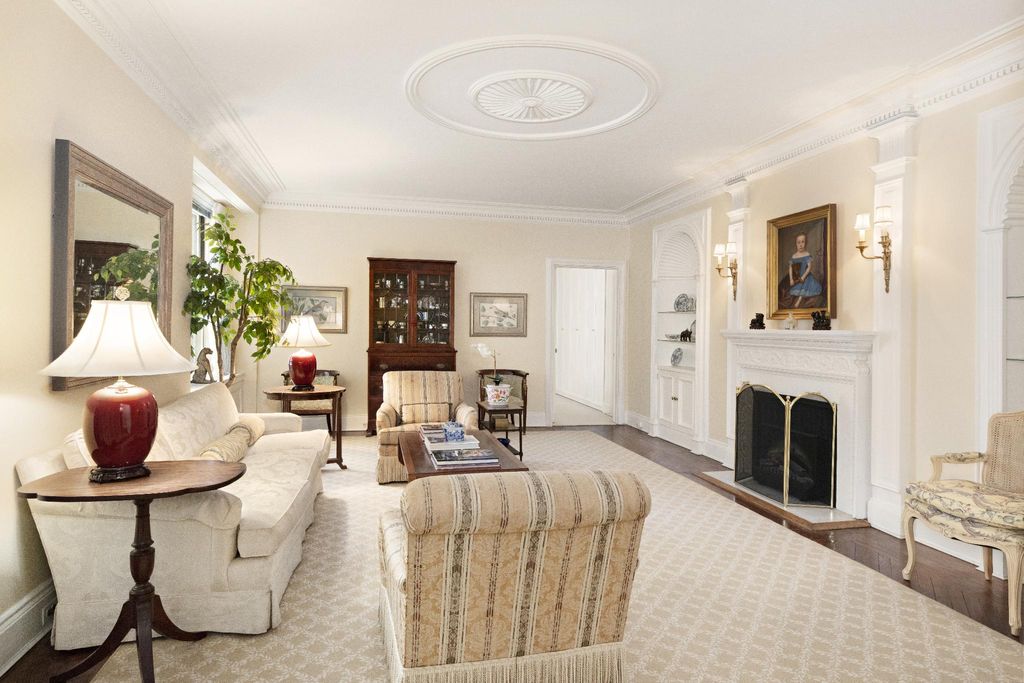 7 room luxury House for sale in New York