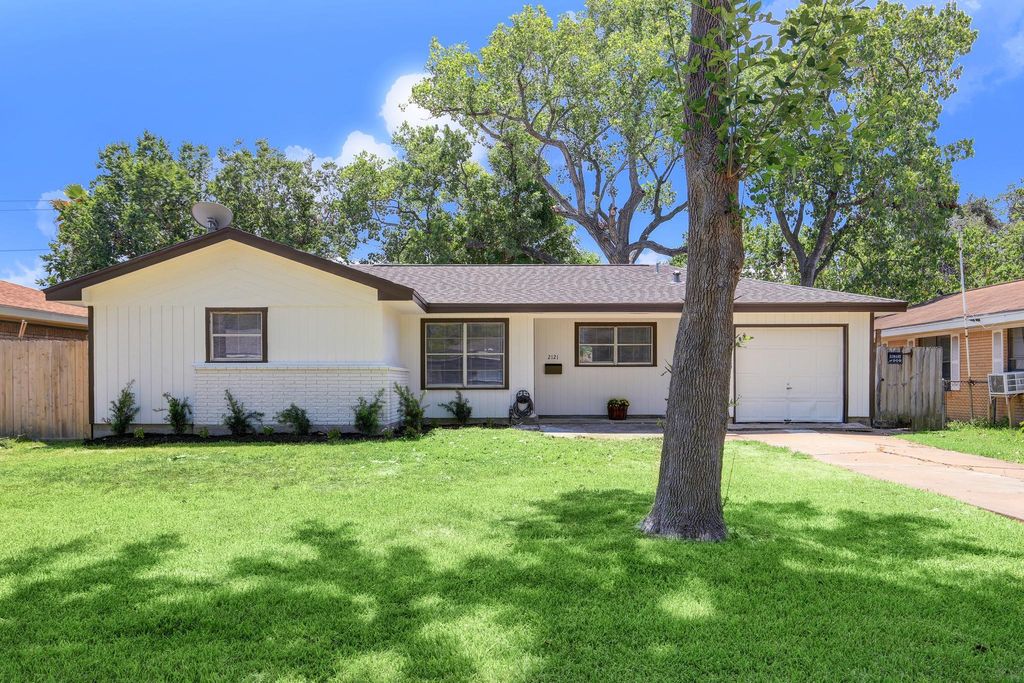 7 room luxury Detached House for sale in Texas City, United States 129202336