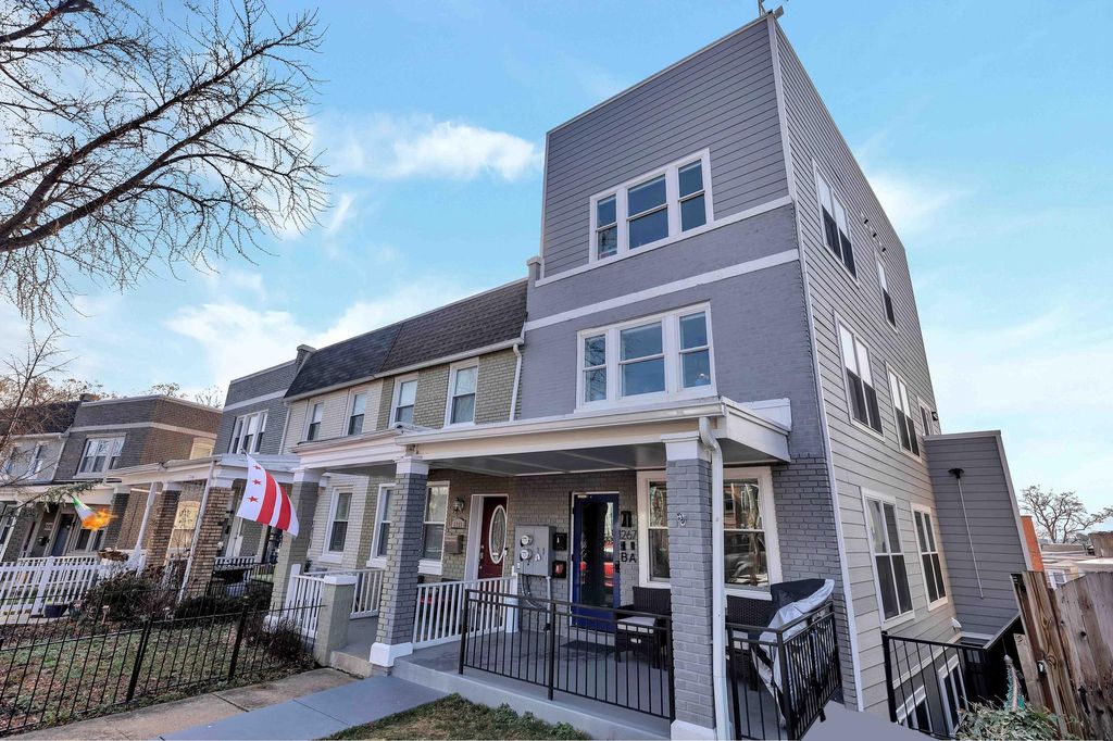 Luxury apartment complex for sale in Washington City, District of Columbia