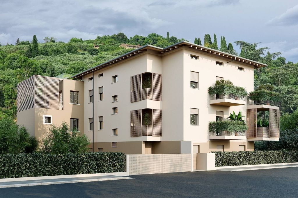 Luxury 12 room Detached House for sale in Verona, Veneto