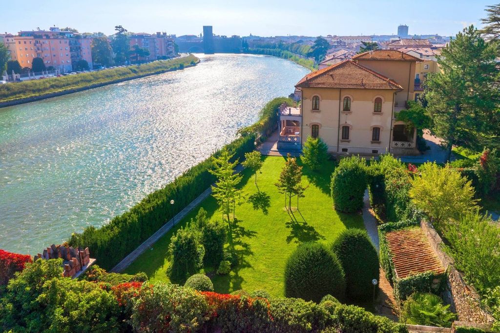 20 room luxury Villa for sale in Verona, Veneto