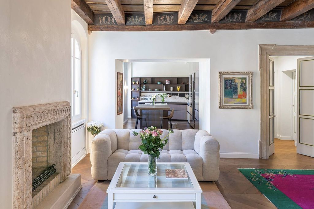 4-Zimmer-Wohnung, 245 m²