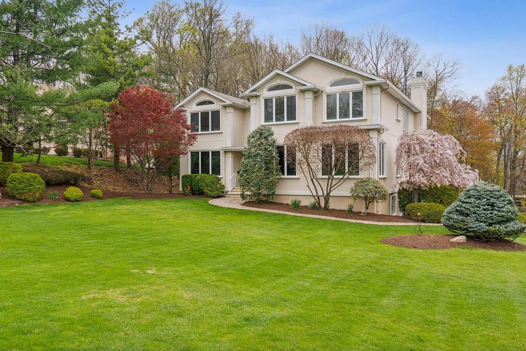 Luxury 5 bedroom Detached House for sale in North Caldwell, New Jersey ...