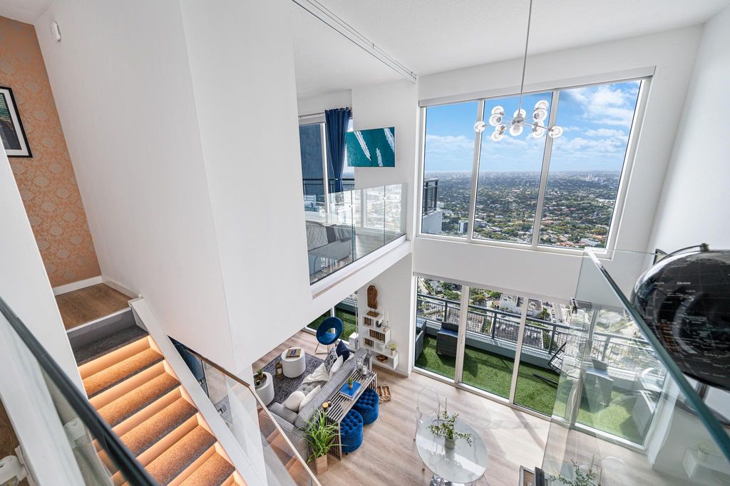 Luxury Flat for sale in Miami, Florida