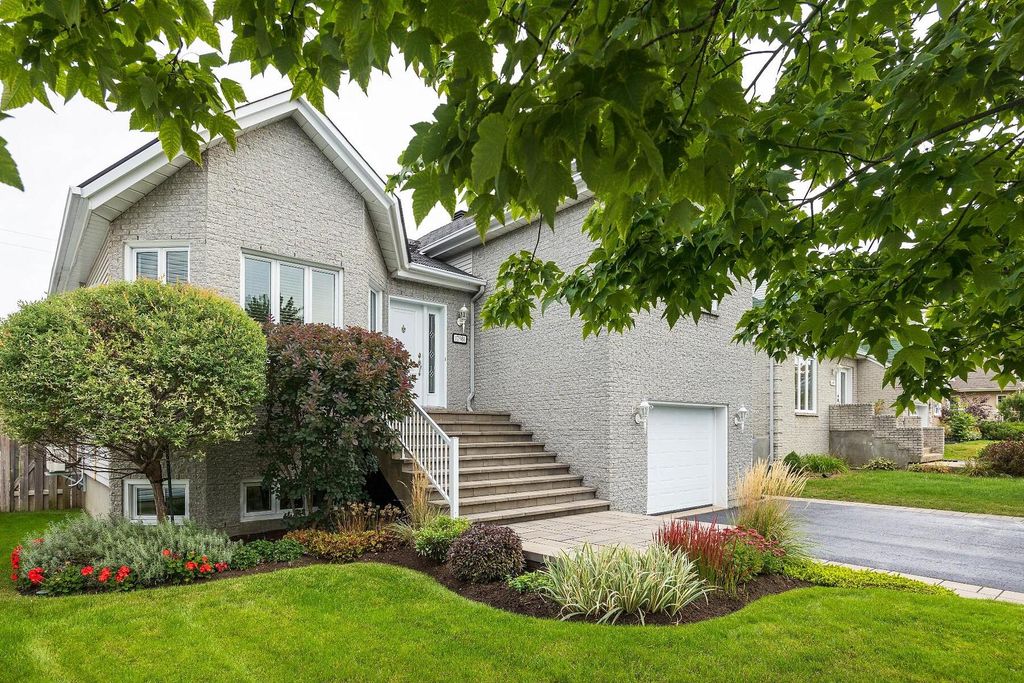 Exclusiva casa de 179 m2 en venta Pierrefonds, Québec 129318057