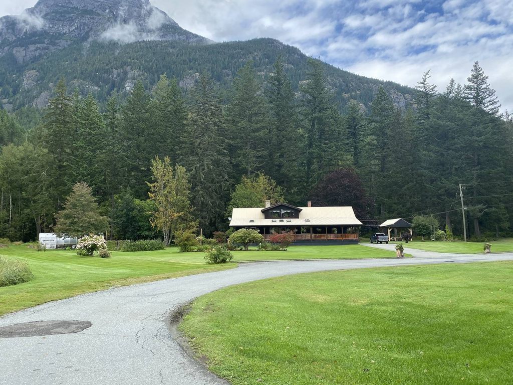 Bella Coola, BC, Bella Coola, British Columbia 신축 고급 부동산 매매 95018965