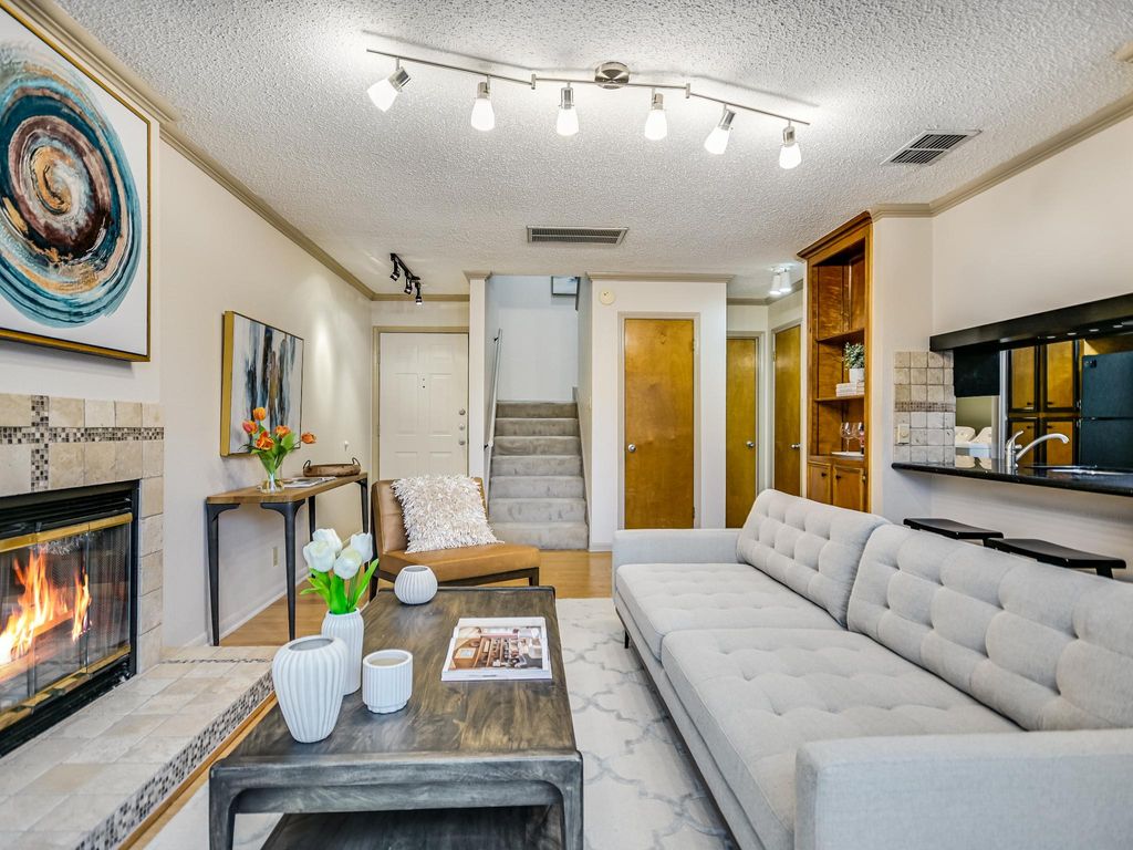 2 bedroom luxury Apartment for sale in Austin, Texas