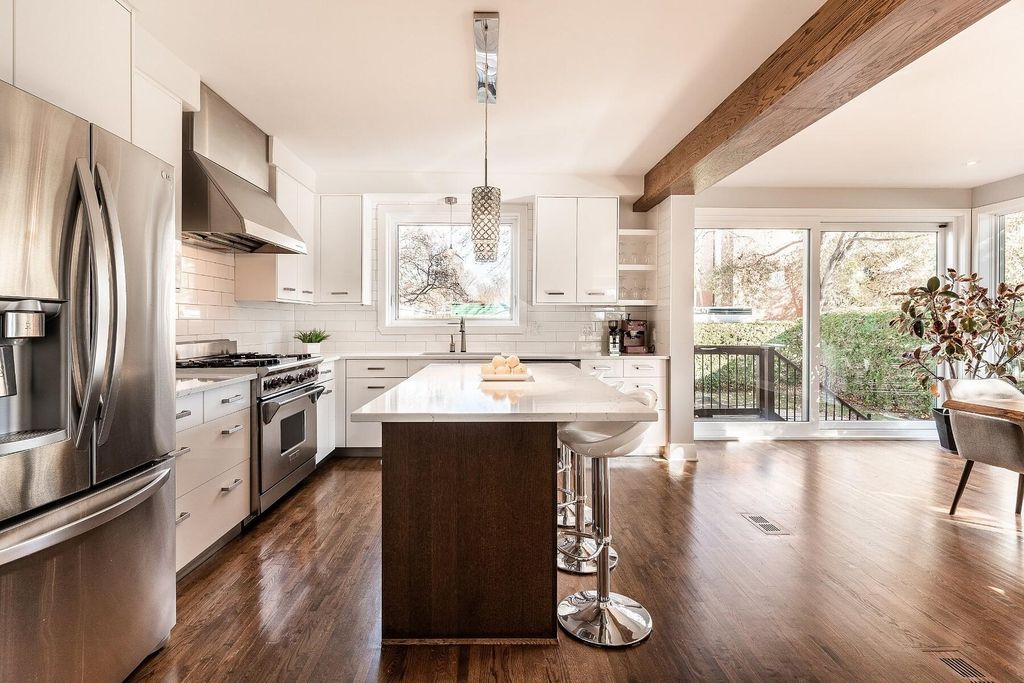 7 bedroom luxury Detached House for sale in Dorval, Quebec 128216987