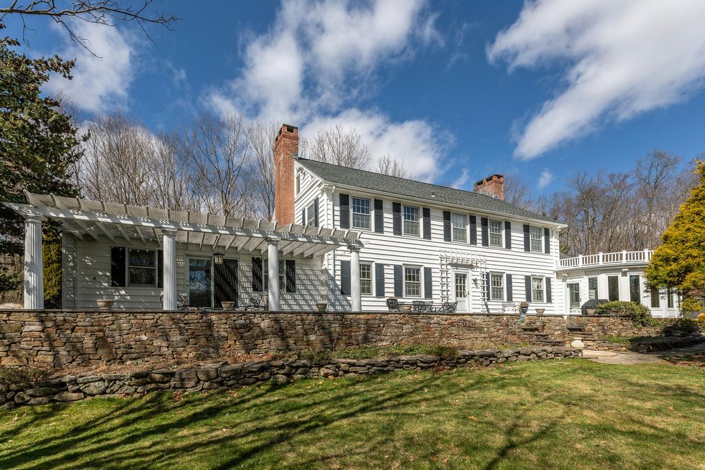 5 bedroom luxury Detached House for sale in Watertown, Connecticut