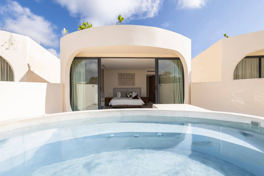 Luxury Villa for sale in Tulum, Mexico  1