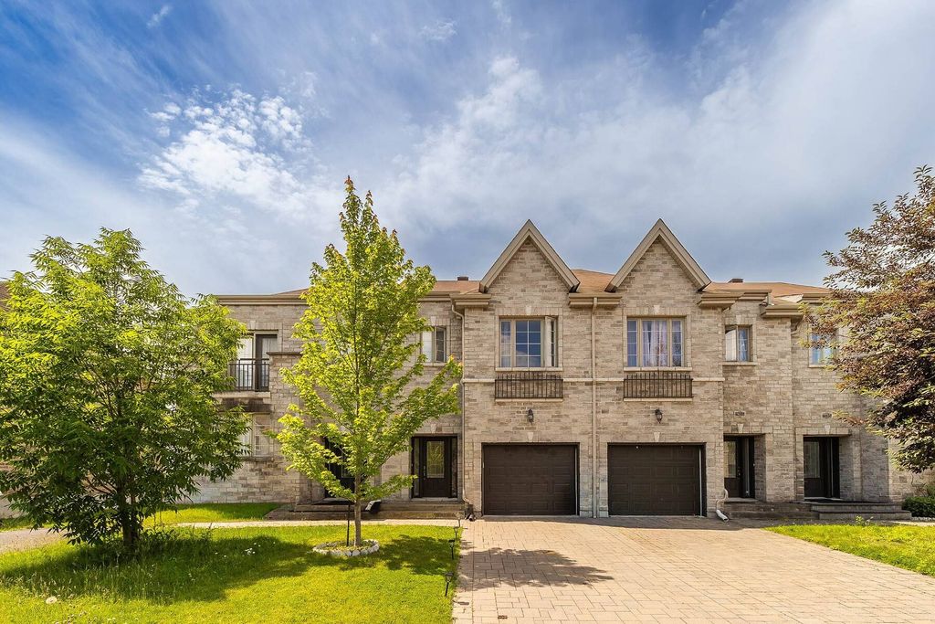 Luxuriöses Einfamilienhaus, 3 Schlafzimmer, zu verkaufen in Brossard, Kanada