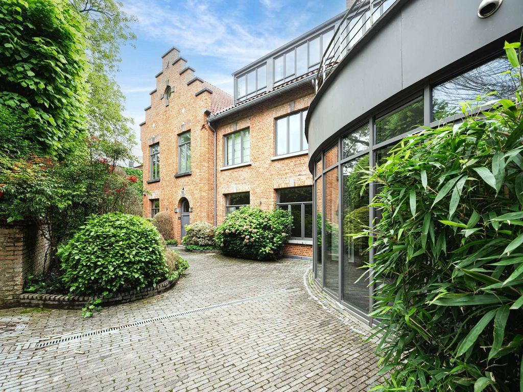 Эксклюзивный Особняк в продажа Ixelles, Bruxelles-Capitale