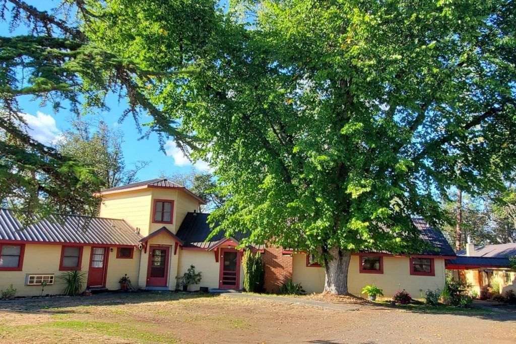 Luxury House for sale in Eagle Point, Oregon 129646212