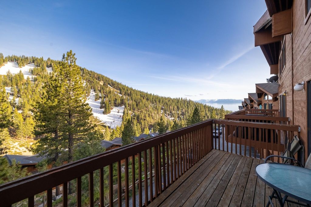 2 bedroom luxury Apartment for sale in Incline Village, Nevada