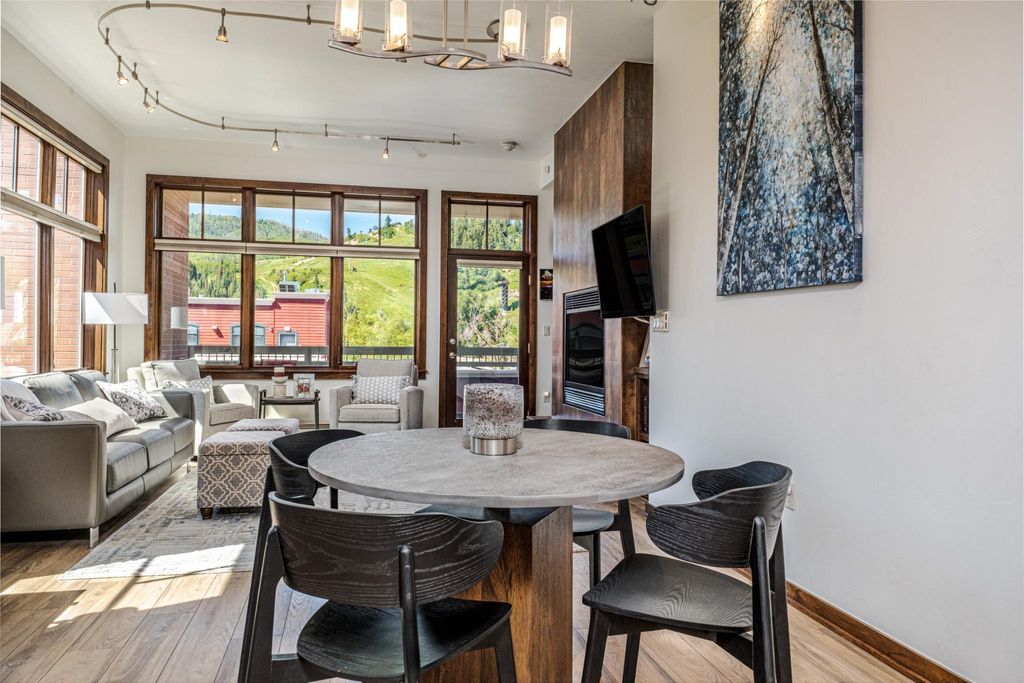 Luxury Flat for sale in Steamboat Springs, Colorado
