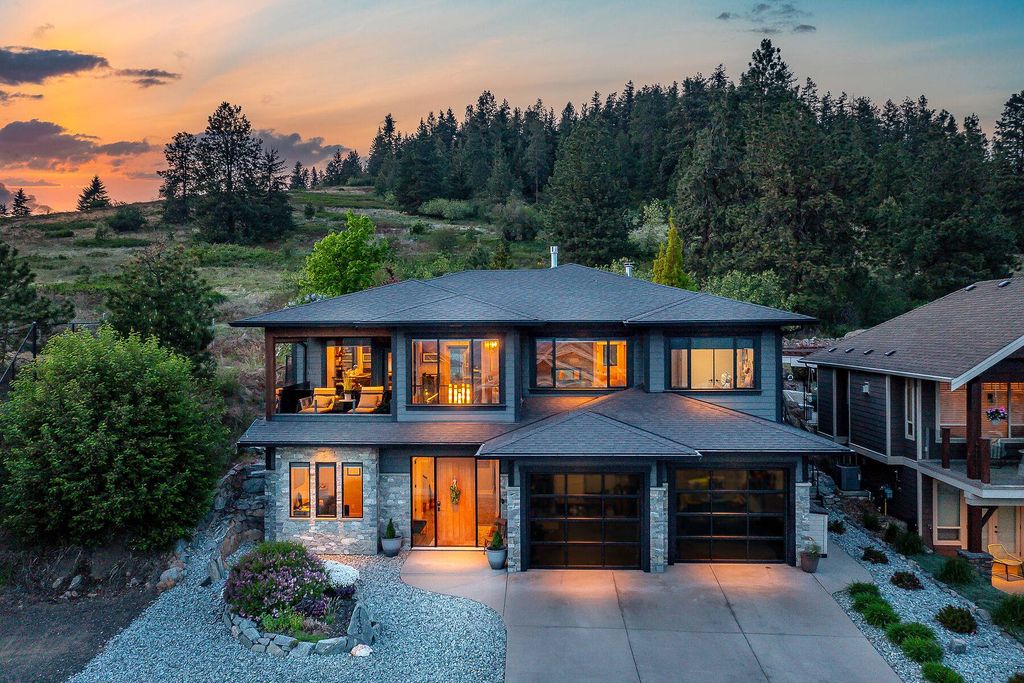 Luxury Detached House for sale in Vernon, Canada