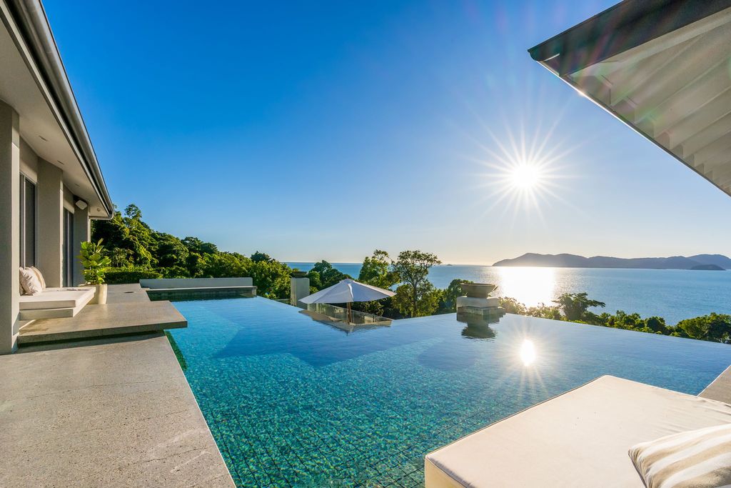 Luxury Detached House for sale in South Mission Beach, Australia - 132556697 - LuxuryEstate.com