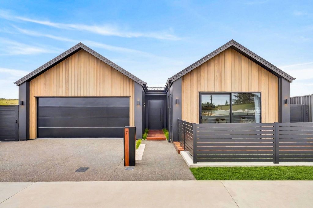 Престижный Особняк в продажа Нейпир, Hawke s Bay