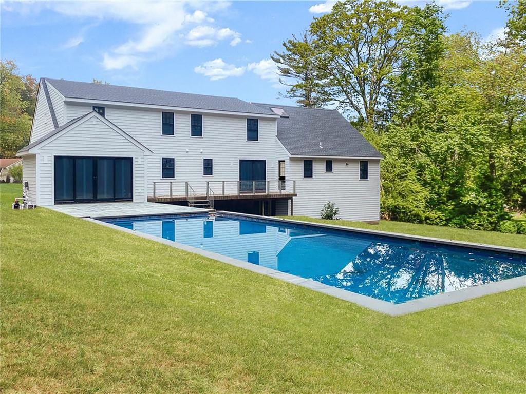 Luxury 9 room Detached House for sale in 4 Bolton Lane, Westport, Connecticut