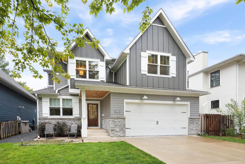 Prestigevolles Einfamilienhaus von 400 m2 zu verkaufen in Edina, USA