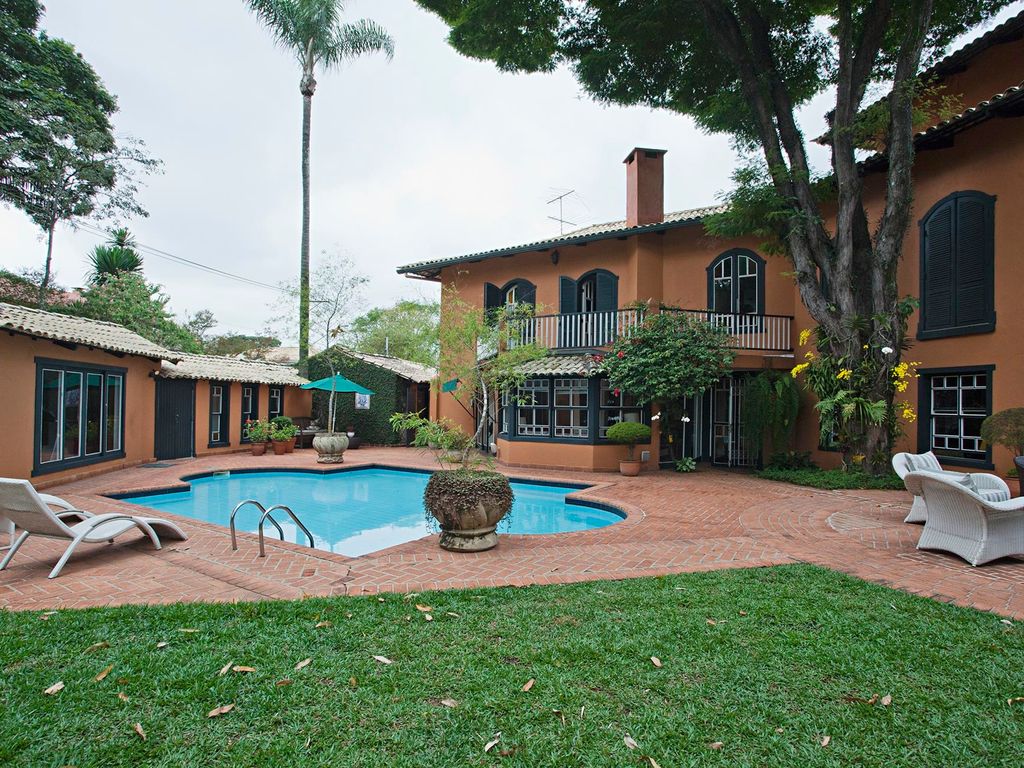 À venda Casa Exclusiva de 496 m2, São Paulo, Brasil