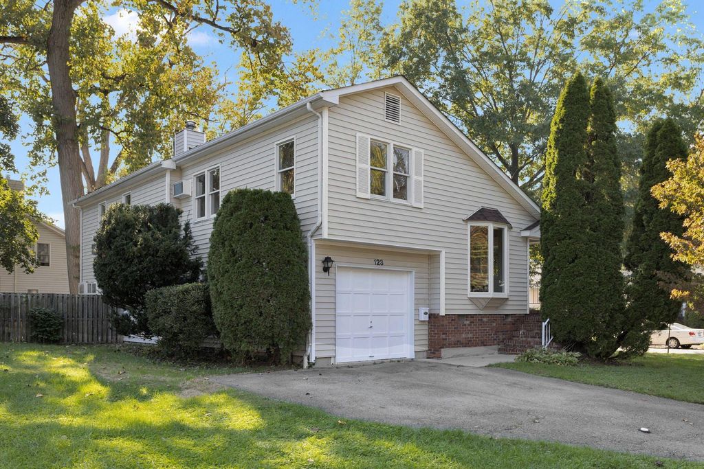 Luxuriöses Einfamilienhaus zu verkaufen in CrotononHudson, USA