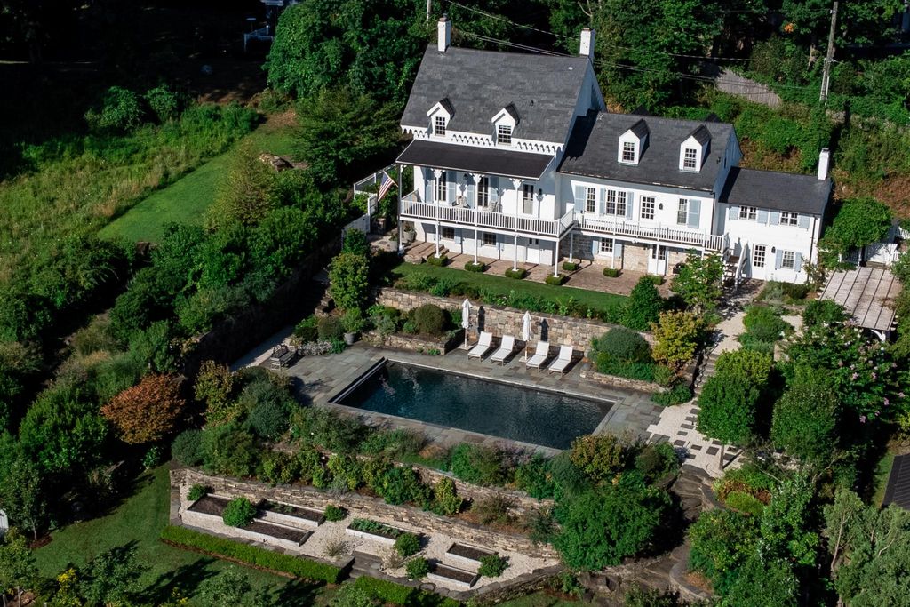 Luxury 9 room Detached House for sale in Palisades, New York