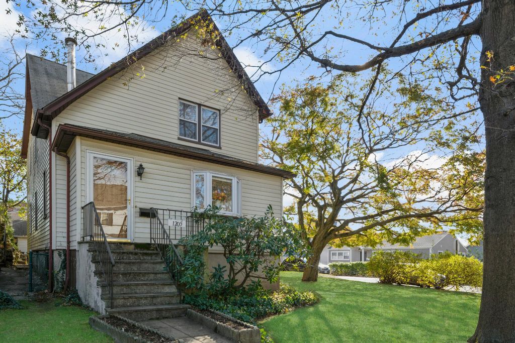 Luxury 4 bedroom Detached House for sale in Mamaroneck, New York