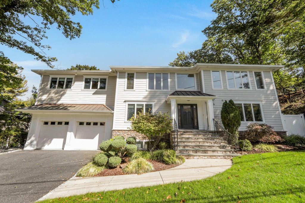 5 bedroom luxury Detached House for sale in Demarest, New Jersey