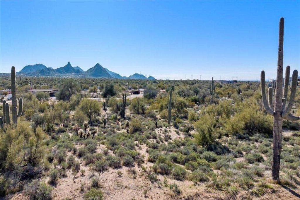 Building Land in Scottsdale, United States