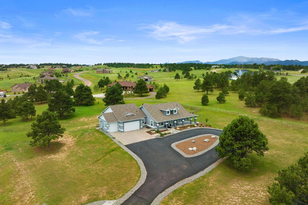 Luxury 4 bedroom Detached House for sale in Colorado Springs, United