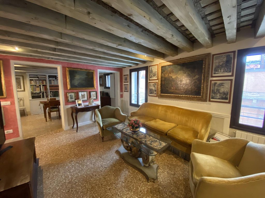 Appartamento di prestigio in vendita Venezia, Italia