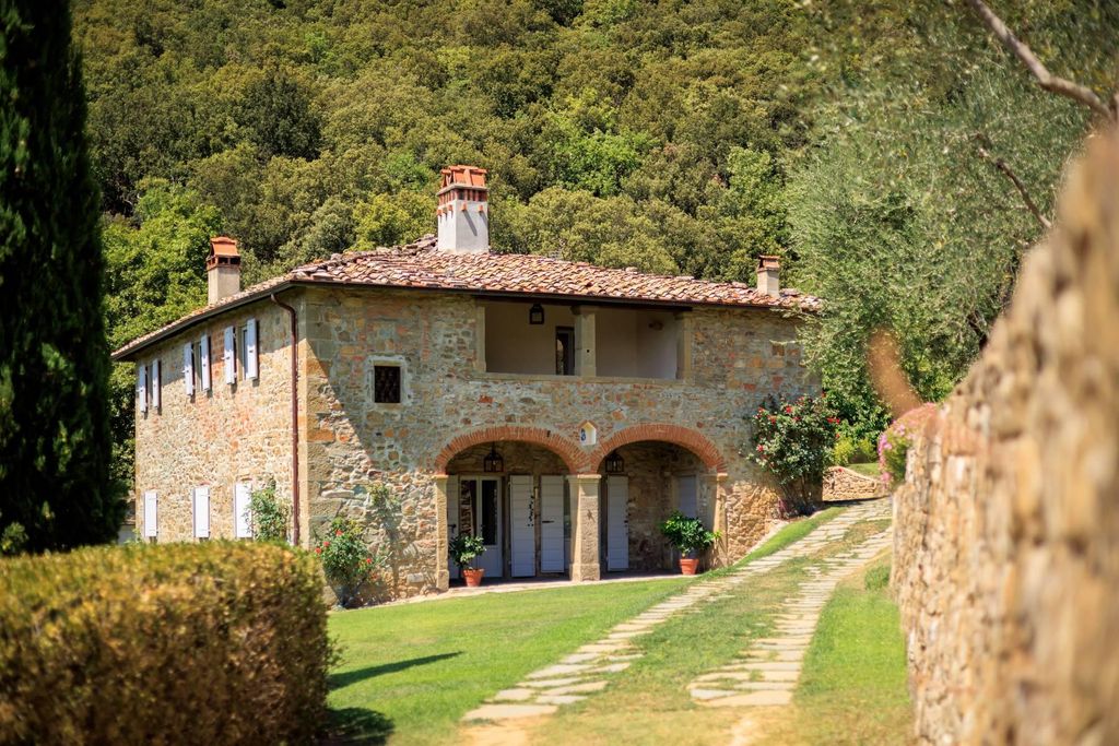 Esclusiva Casa Indipendente di 440 mq in vendita Loro Ciuffenna, Italia