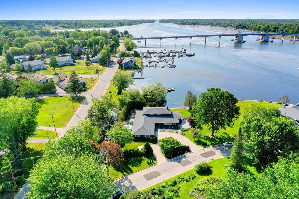 Exclusiva casa en venta Sturgeon Bay, Wisconsin - 128992837 ...