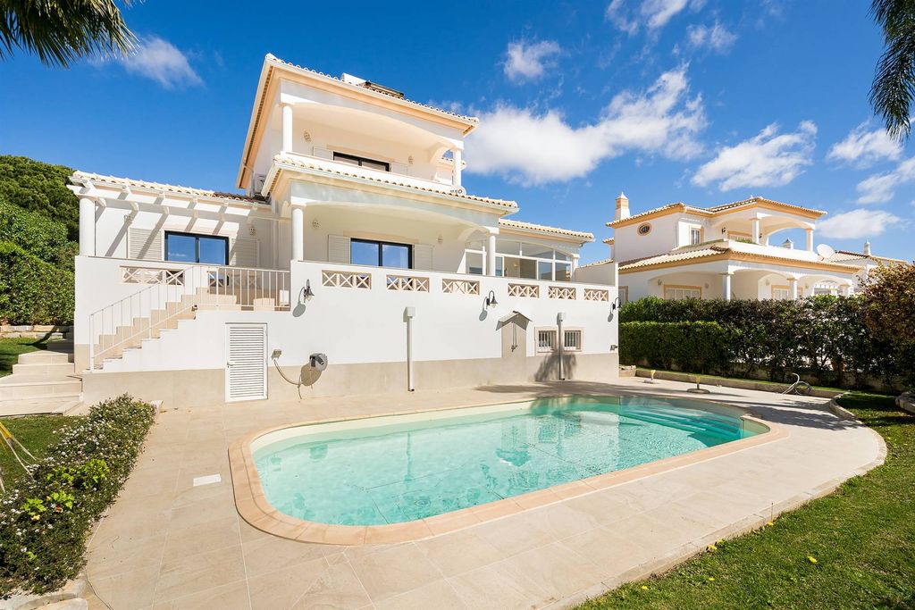 Особняк 250 м2 в продажа Лола, Distrito de Faro