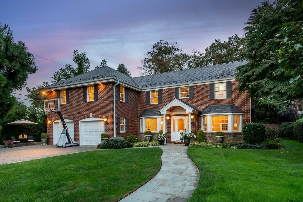 Luxury Detached House for sale in Manhasset, New York 129321960