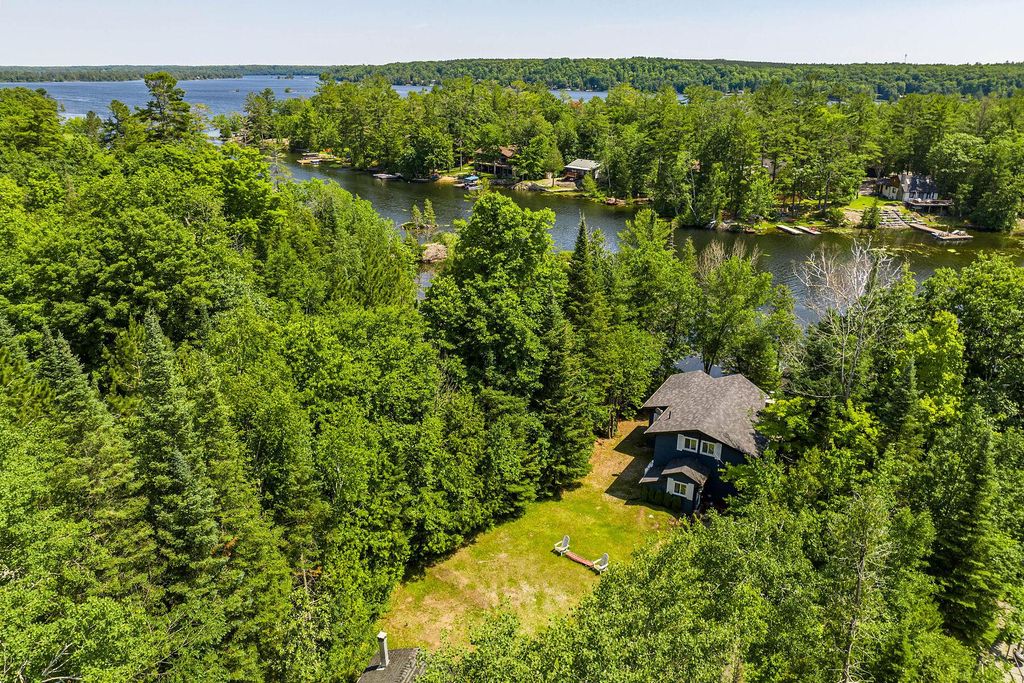 Luxury 2 bedroom Detached House for sale in Trent Lakes, Ontario