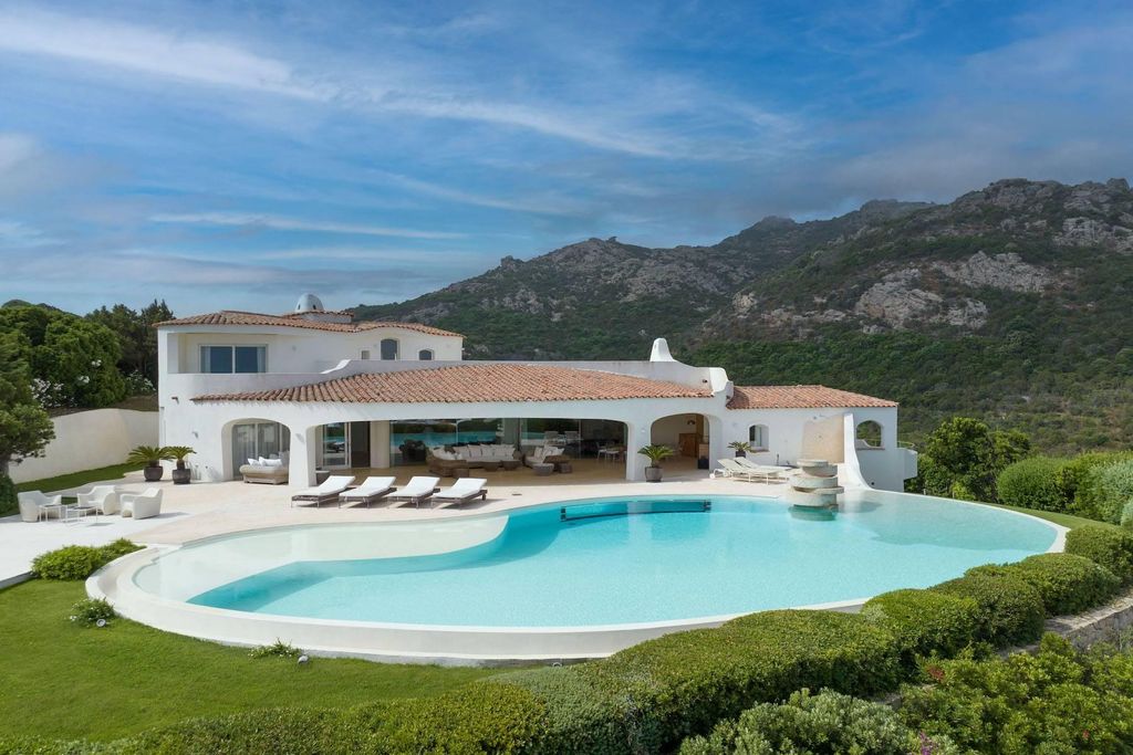 Esclusiva Casa Indipendente di 600 mq in affitto Porto Cervo, Sardegna