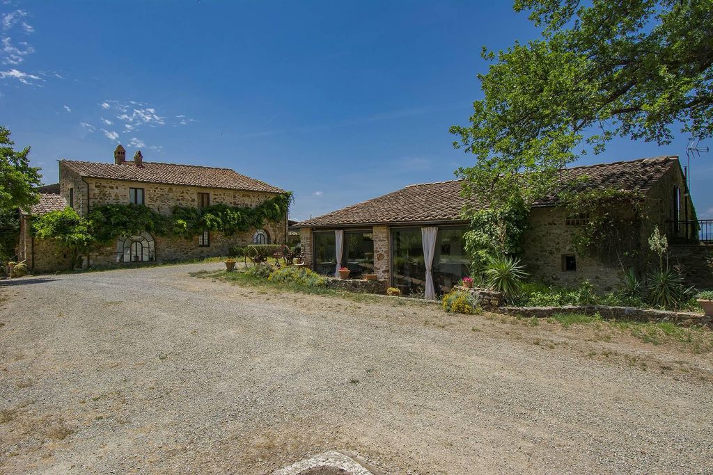 Prestigiosa Casa Indipendente in vendita Castellina in Chianti, Toscana
