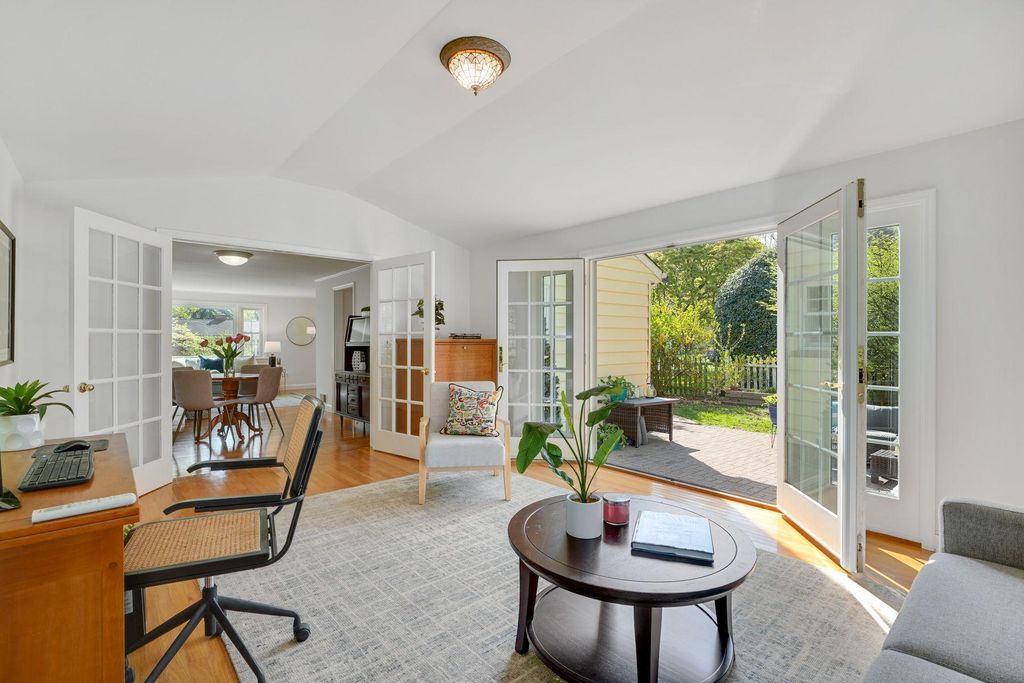 Luxuriöses Einfamilienhaus, 3 Schlafzimmer, zu verkaufen in Montclair