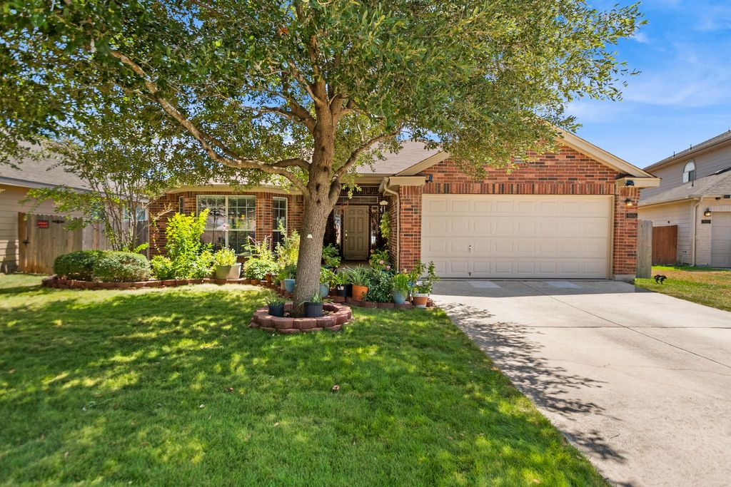 Luxury 3 bedroom Detached House for sale in Converse, United States