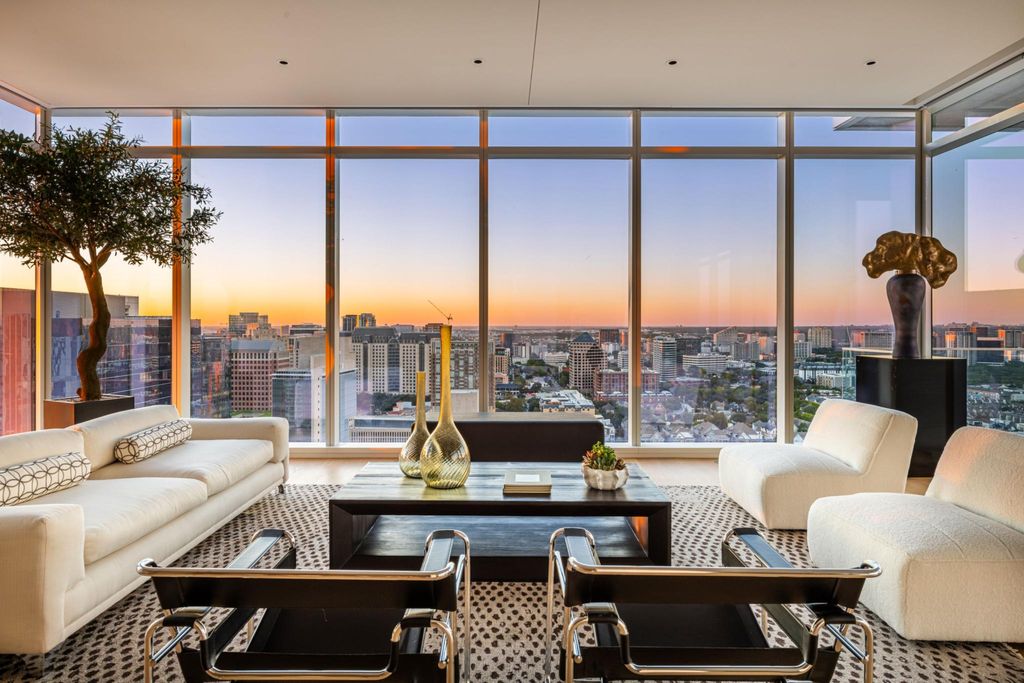 Luxury Apartment for sale in Dallas, Texas