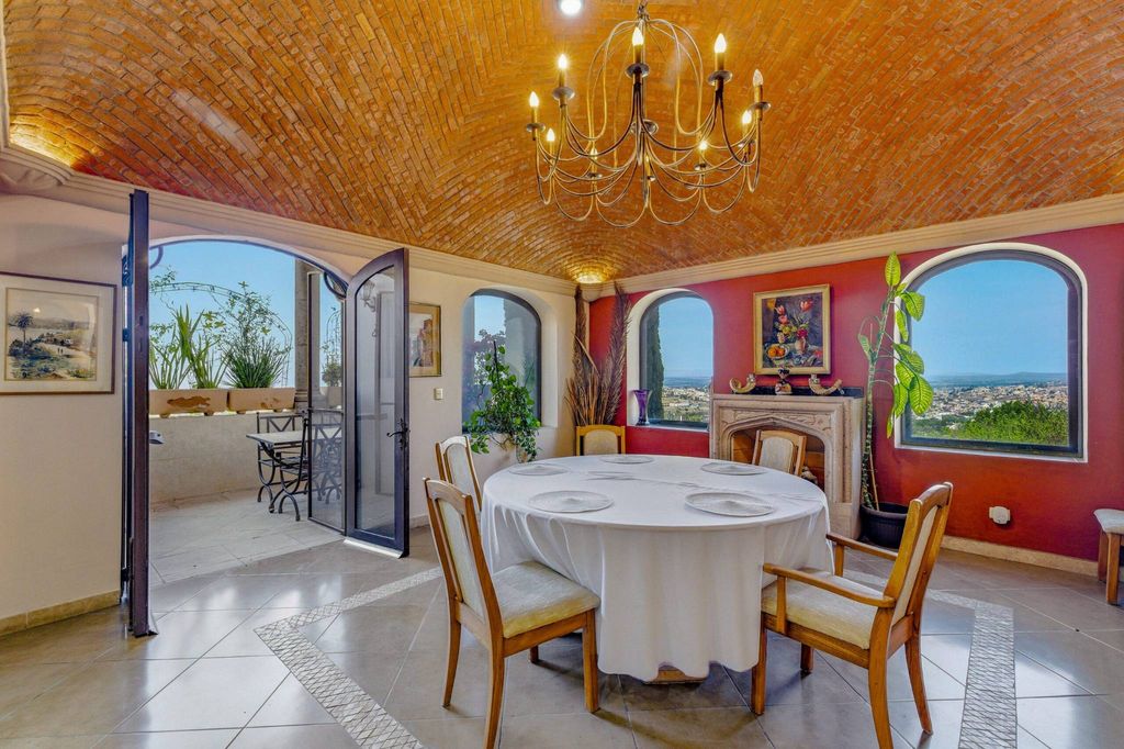Эксклюзивный Особняк 455 м2 в продажа San Miguel de Allende, Estado de Guanajuato