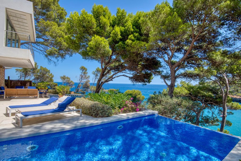 Luxury Villa for sale in Begur, Spain 129183942