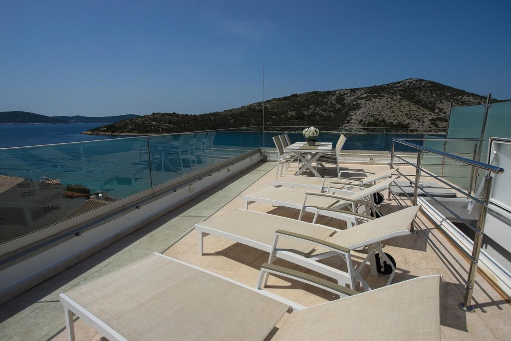 Luxury Apartment for sale in Trogir, Croatia 128980639