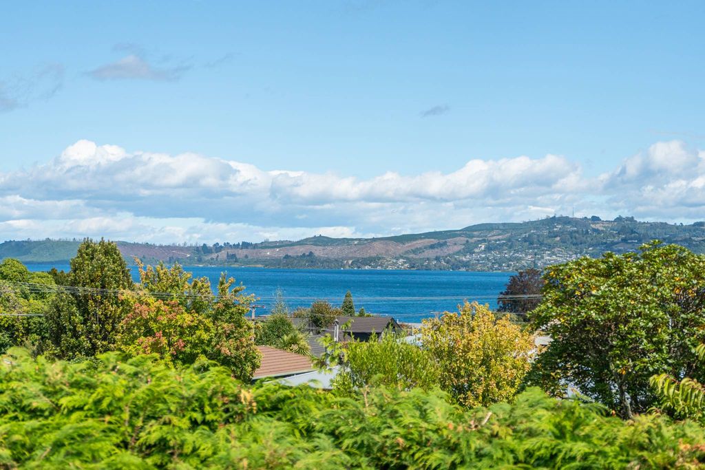 Эксклюзивный Коттедж в жилом комплексе в продажа Таупо, Waikato