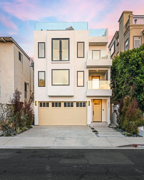 4 bedroom luxury Townhouse for sale in Hermosa Beach, United States