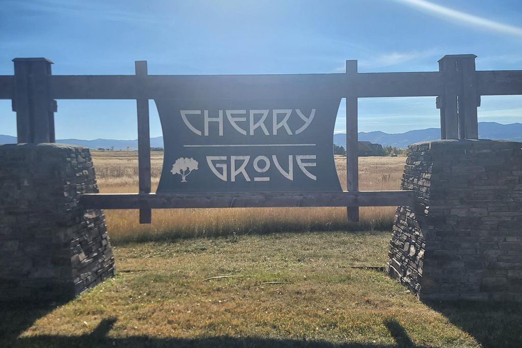 Terreno / Solar Victor, Idaho 128117345